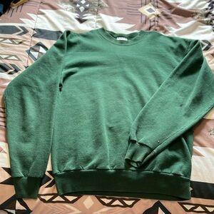 Hanes Green Crewneck Sweater Timeless Style